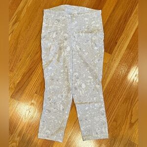 NTW LULULEMON Swift Speed HR CROP 21” leggings size 8